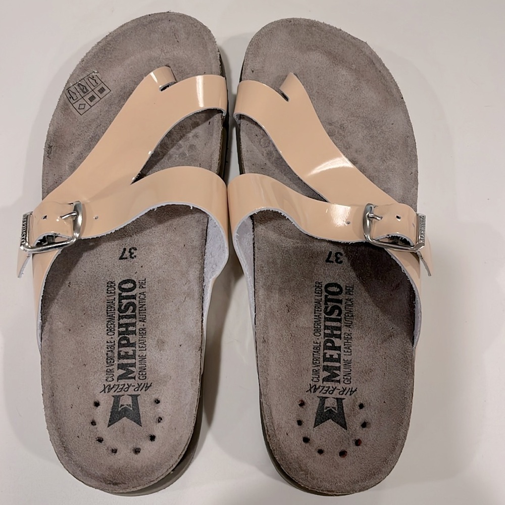 MEPHISTO HELEN Classics Sandals Tan/Beige patent with adjustable buckle - Picture 8 of 12